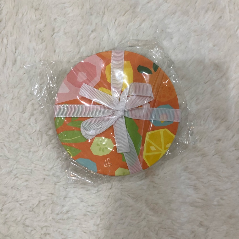 Set of 8 paper coasters